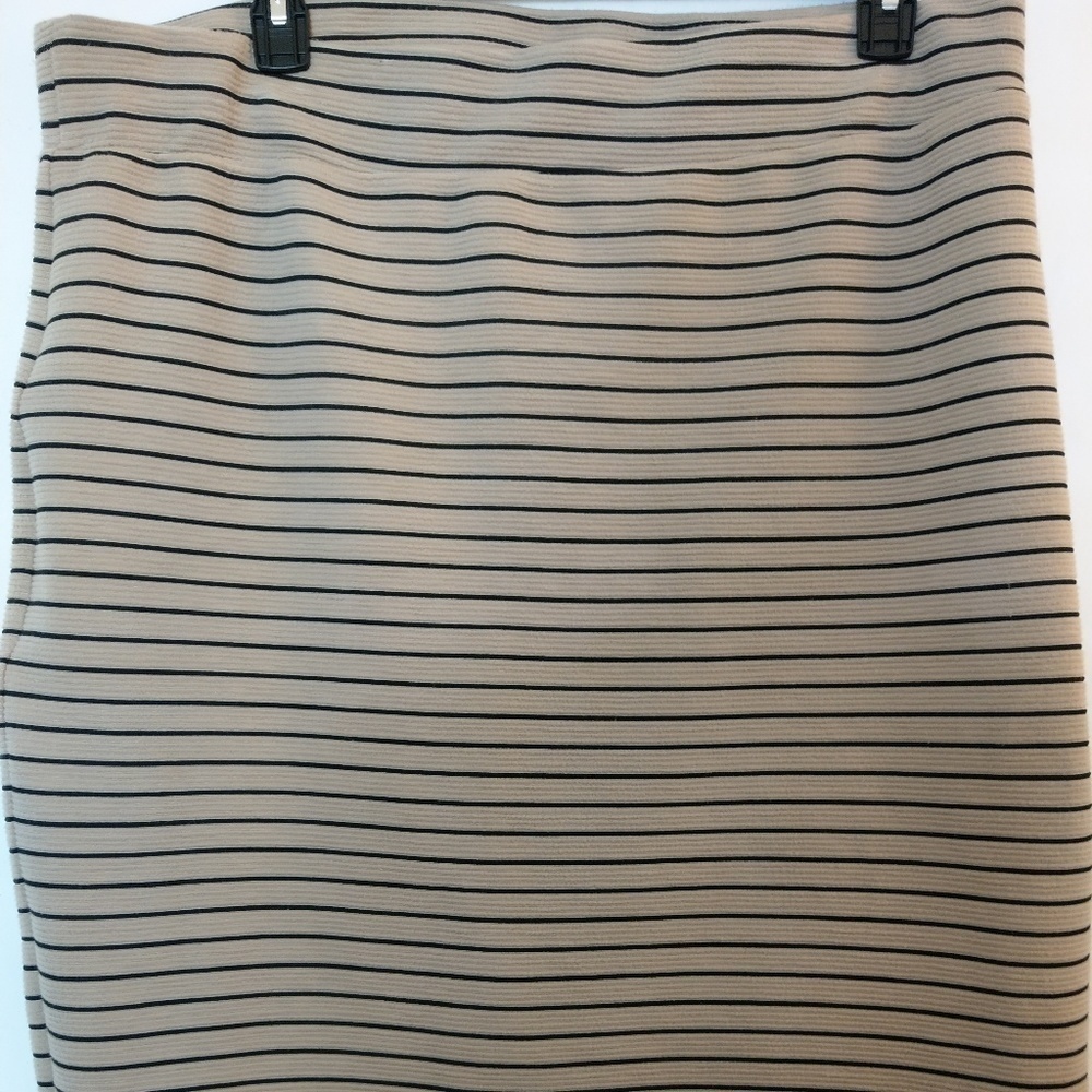 Olivia blue beige& black stripe pencil…